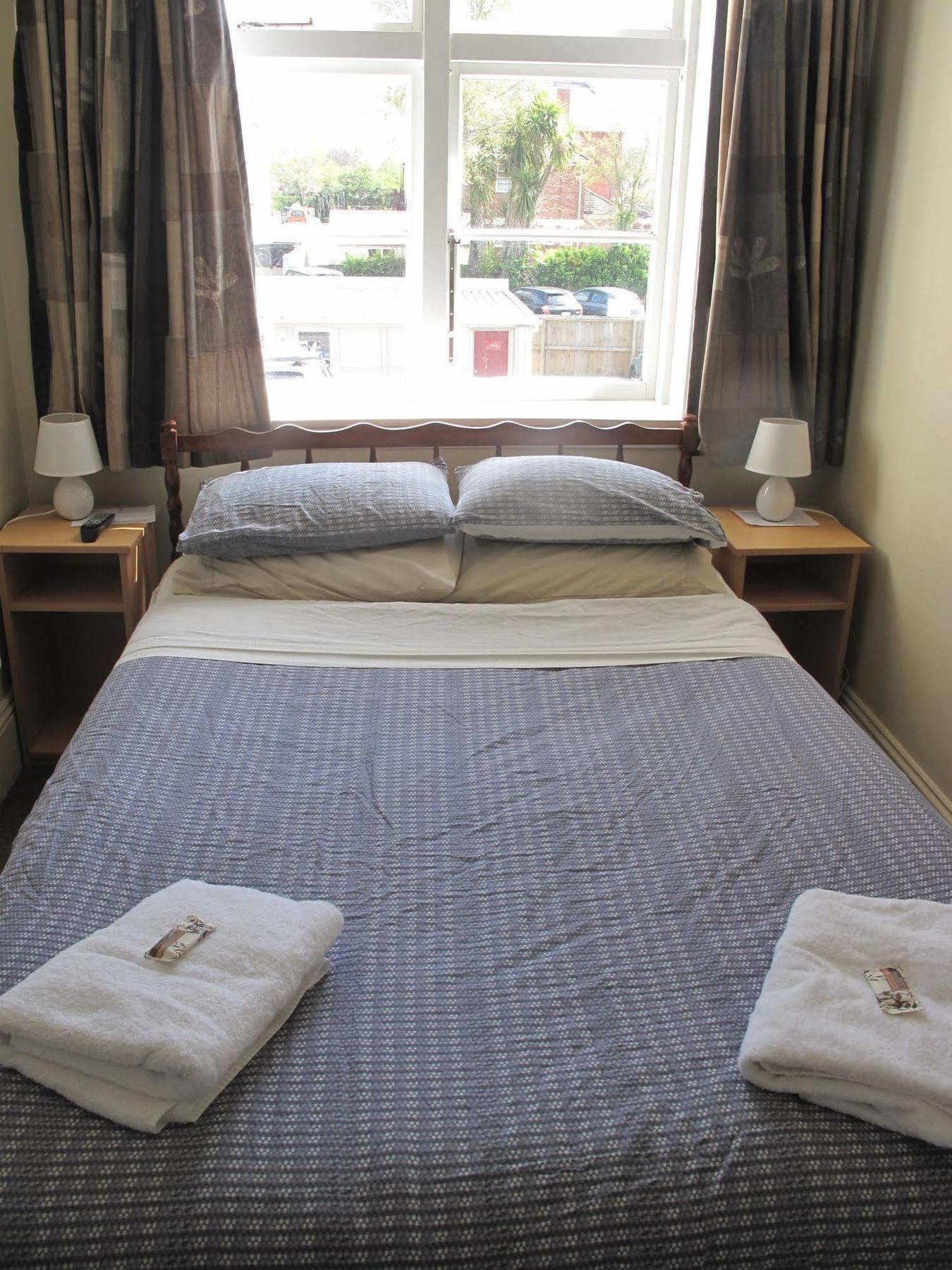 Hostel Dorset House Backpackers Christchurch Zewnętrze zdjęcie